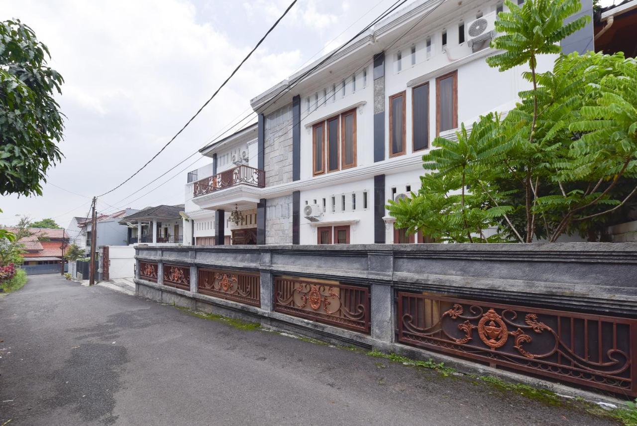 Hotel Reddoorz Syariah Near Dago Pakar 2 Bandung Exterior foto