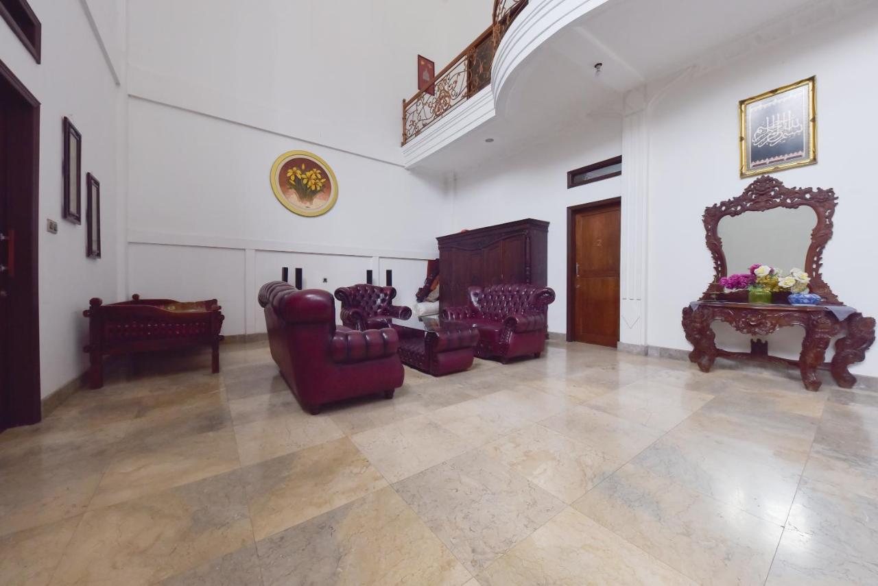 Hotel Reddoorz Syariah Near Dago Pakar 2 Bandung Exterior foto