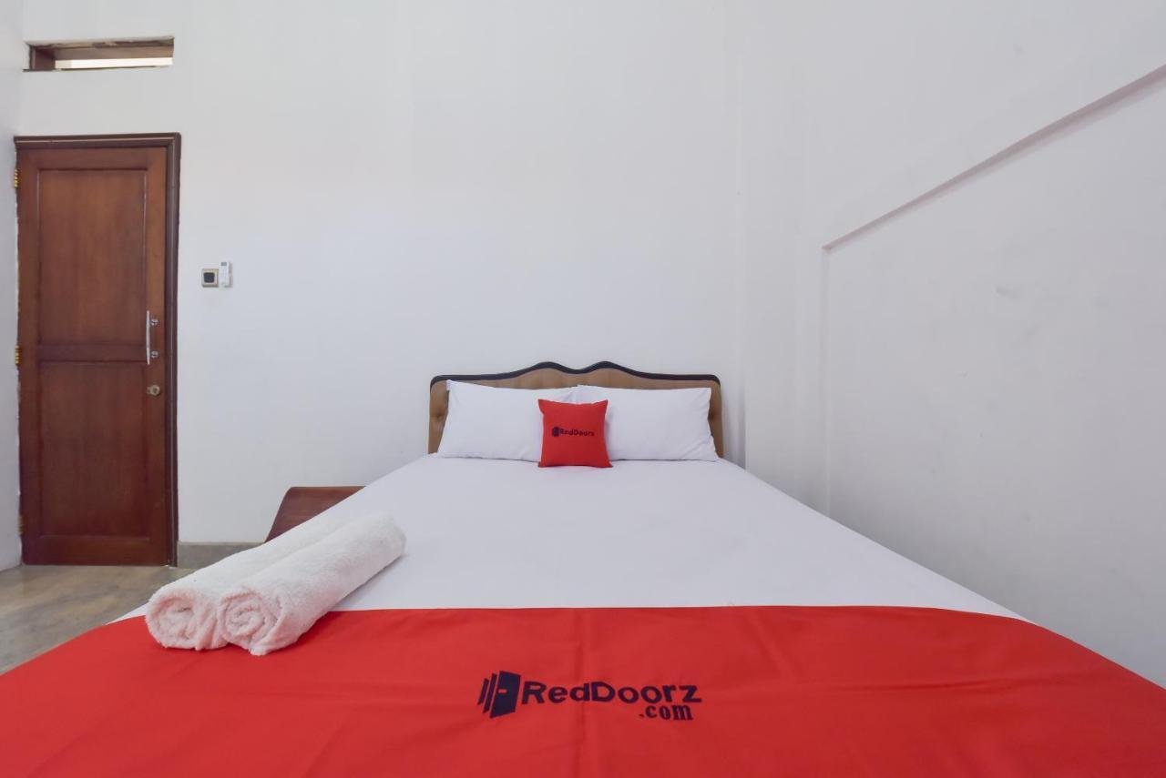 Hotel Reddoorz Syariah Near Dago Pakar 2 Bandung Exterior foto